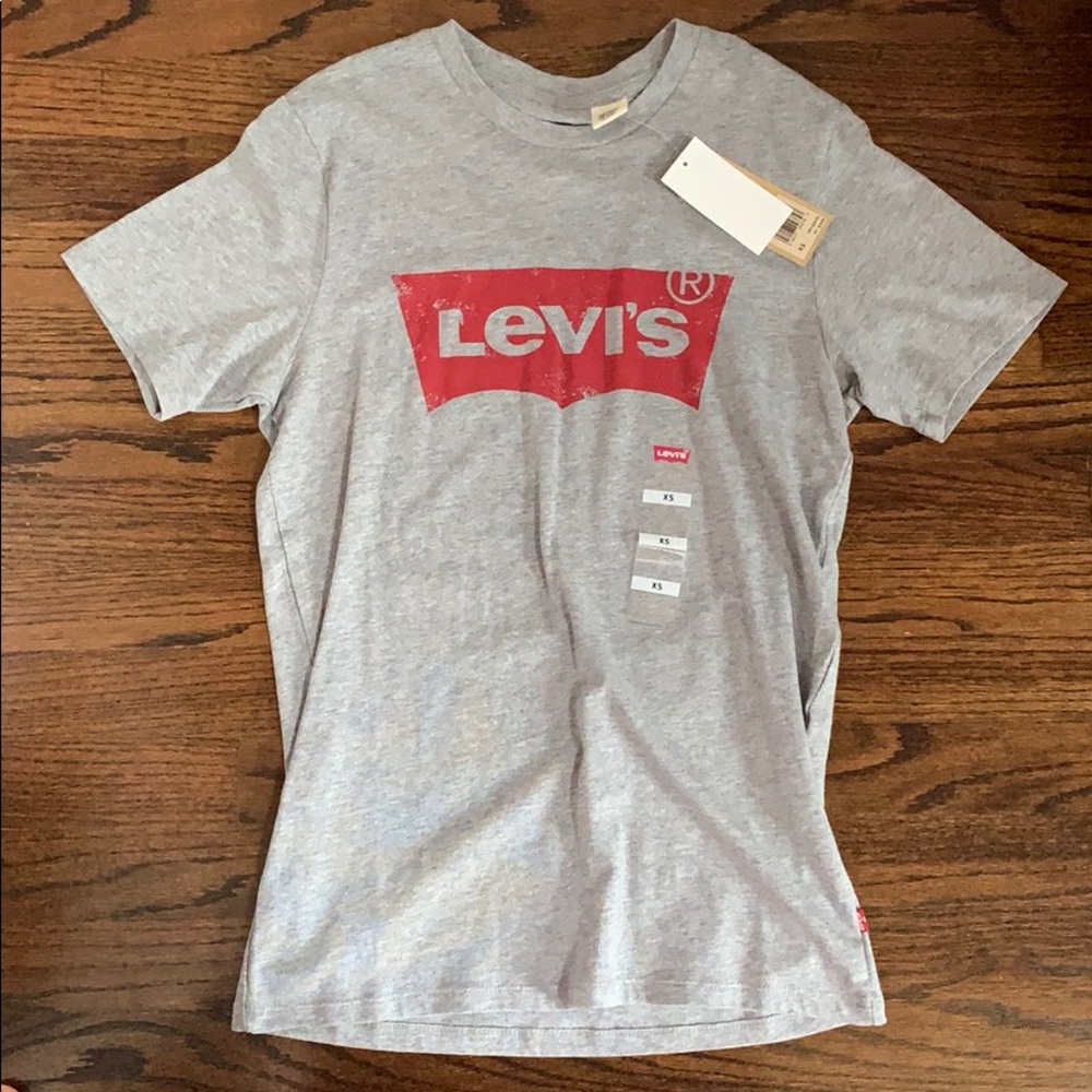 Levi’s T-shirt